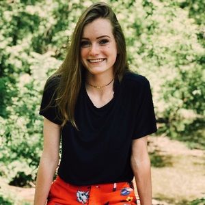 Meet your Posher, Abby